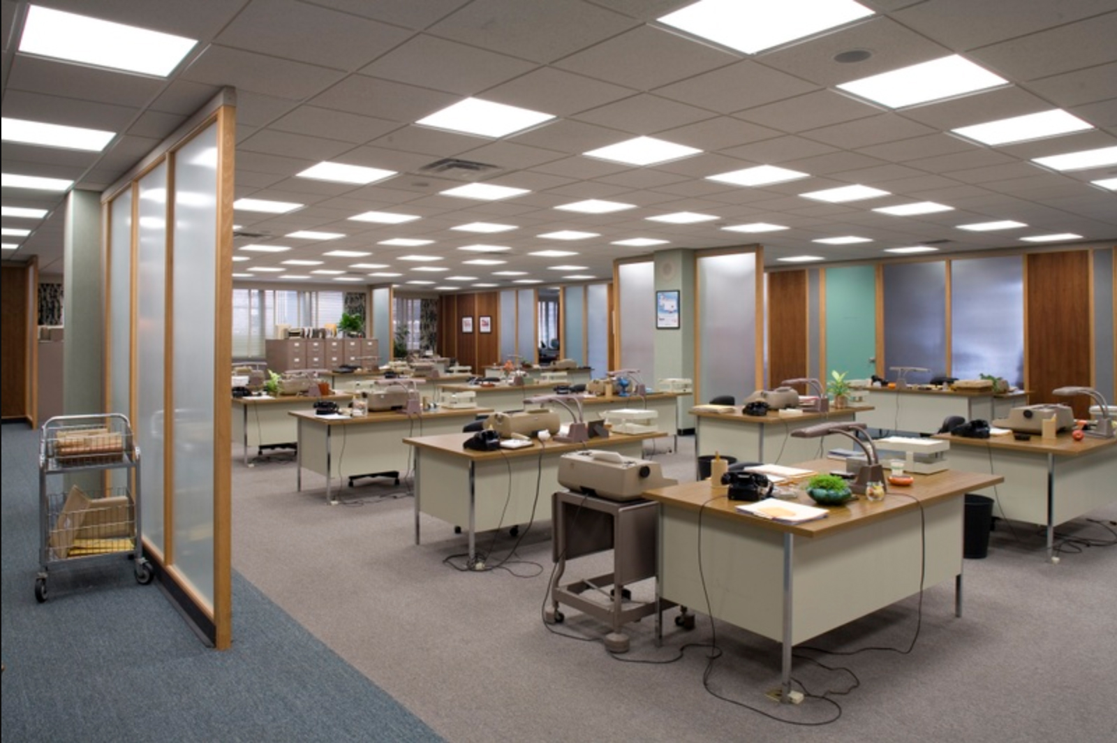 mad-men-office-R_USE
